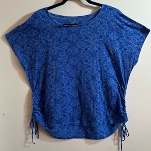 St John’s Bay Active Blue Floral Top w/ Ruched String Tie Sides